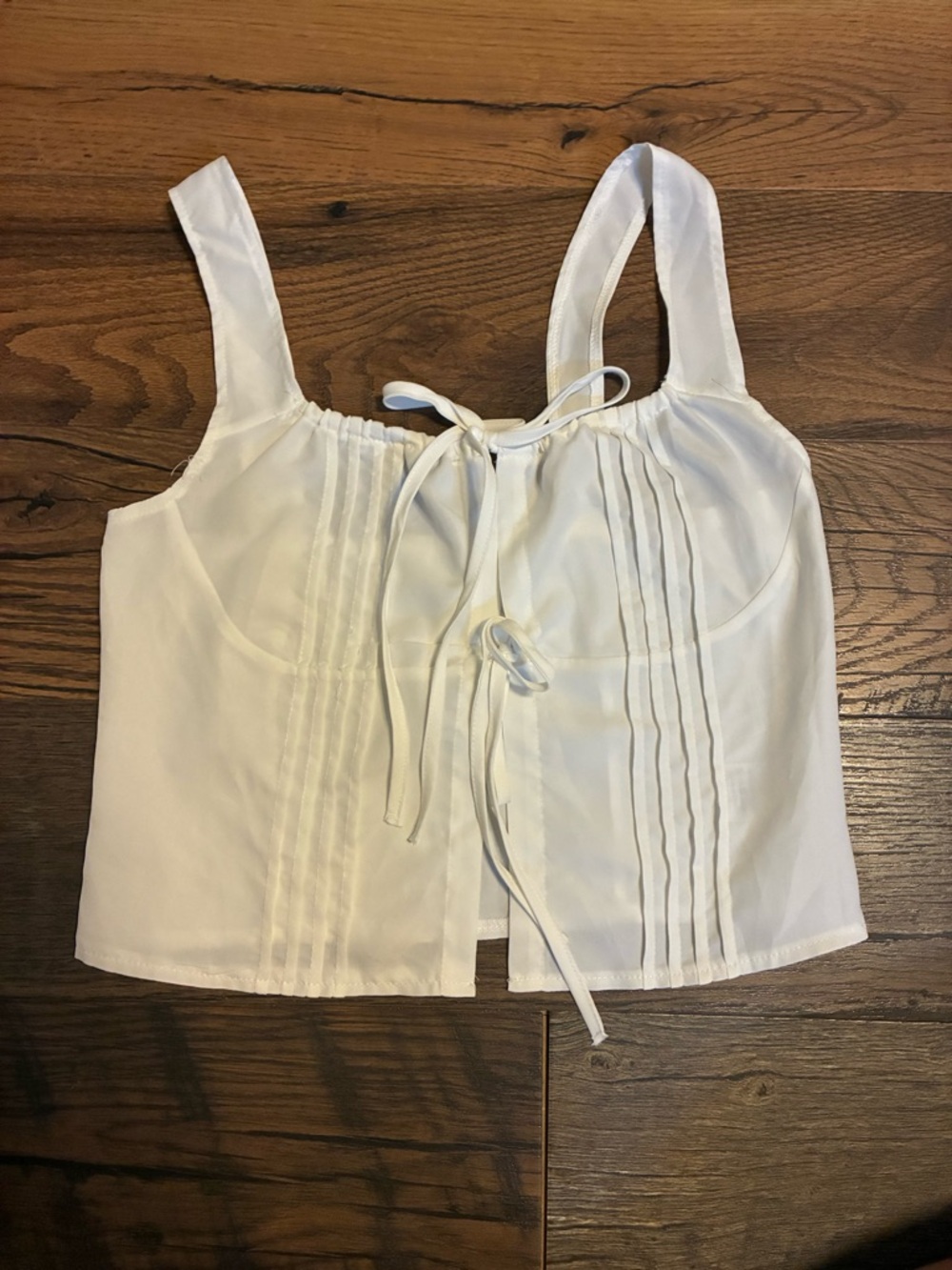 White tie top
